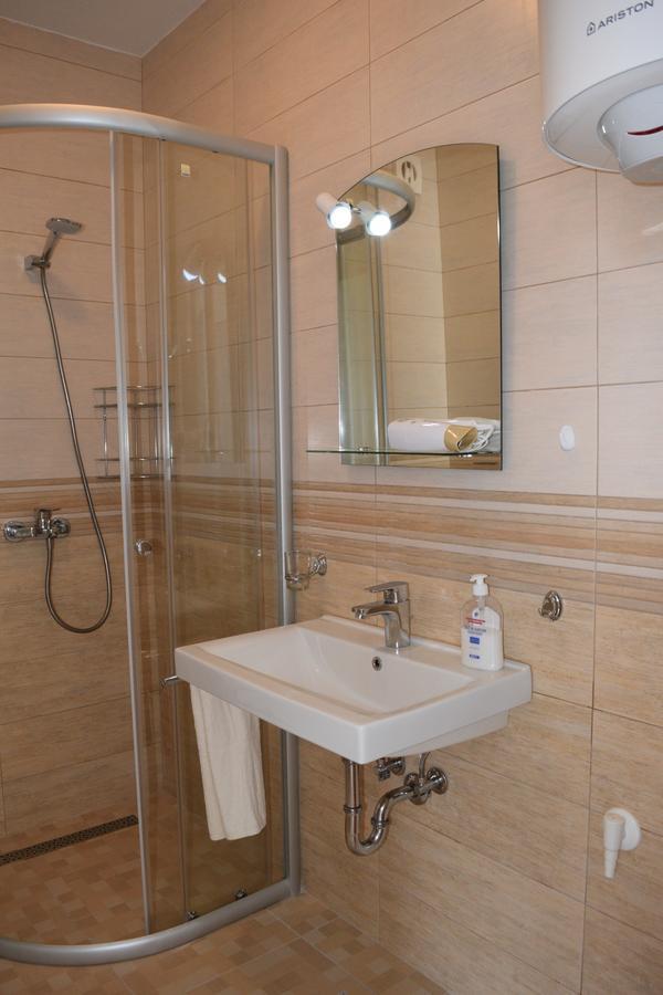 Kristina Apartments Tivat Exterior photo